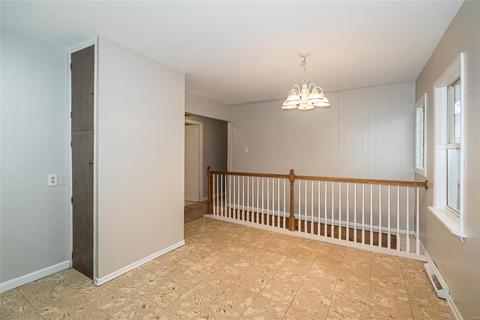 260 W Skyline Dr, Ballwin, MO 63011 photo 10