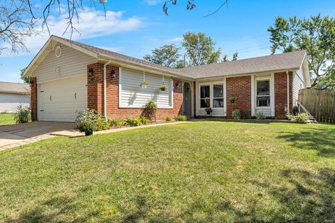 382 Palermo, Ballwin, MO 63021 photo 1