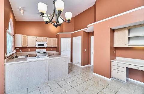 5725 Westchester Meadows Dr, Weldon Spring, MO 63304 photo 6