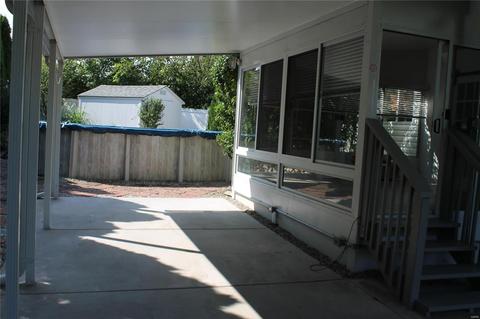 3376 Falcon Crest Ct, Bridgeton, MO 63044 photo 4