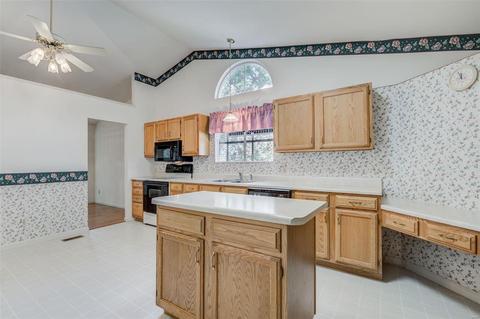 969 Kylemore Dr, Ballwin, MO 63021 photo 9