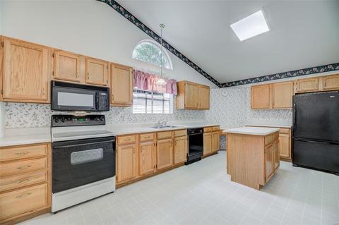969 Kylemore Dr, Ballwin, MO 63021 photo 7