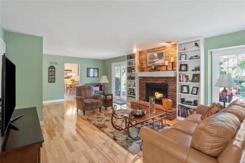 617 Golfview Dr, Ballwin, MO 63011 photo 9