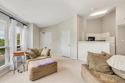 155 Timber Creek Dr, O'fallon, MO 63368 photo 4