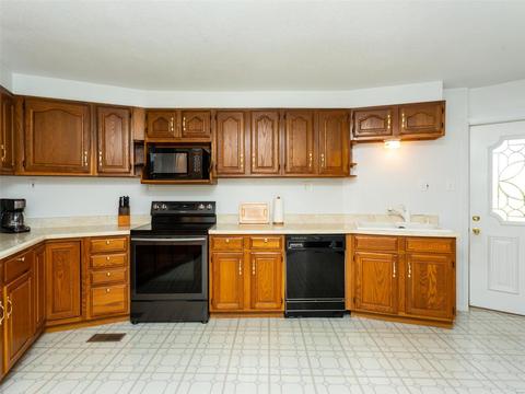 2 Wycliffe Ct, Weldon Spring, MO 63304 photo 8