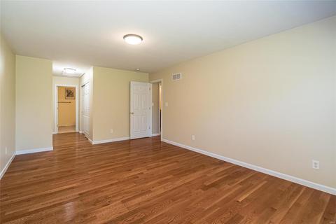 132 Baxter Commons Dr, Manchester, MO 63011 photo 25