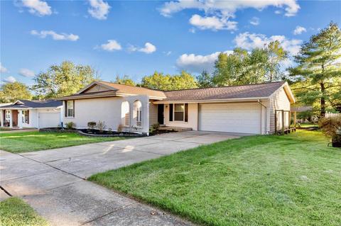 622 Lemonwood Dr, Ballwin, MO 63021 photo 1