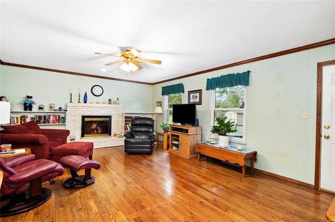 111 Windcliffe Dr, Ballwin, MO 63021 photo 2