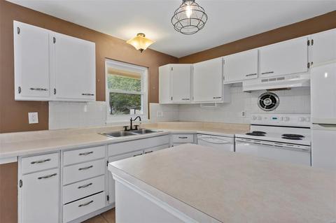 310 Brightsand, Manchester, MO 63011 photo 13