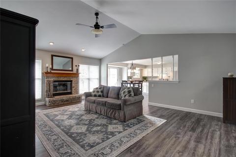 309 Highgrove Place Dr, O'fallon, MO 63366 photo 10