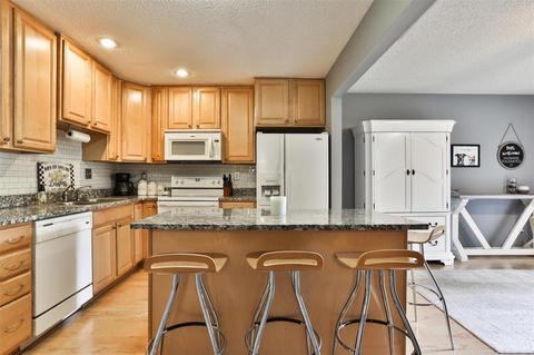 2418 Hiddencrest Ln, Ballwin, MO 63021 photo 5
