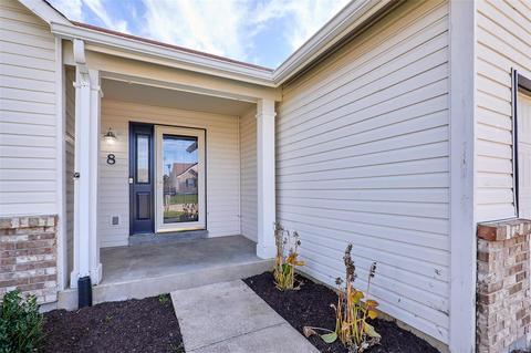 8 Jimicee Ct, O'fallon, MO 63366 photo 2