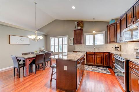 1581 Wainscott Dr, O'fallon, MO 63366 photo 13