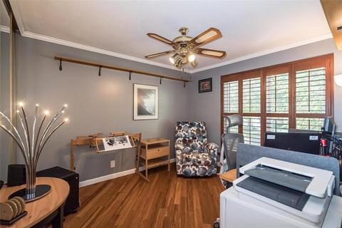 153 Holly Green Dr, Ballwin, MO 63021 photo 12