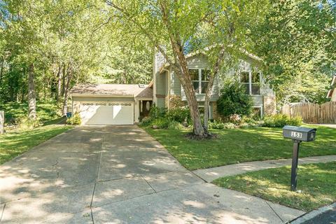 153 Holly Green Dr, Ballwin, MO 63021 photo 1