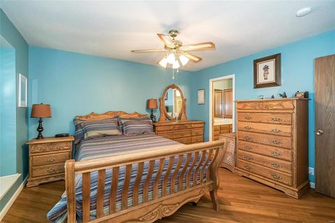153 Holly Green Dr, Ballwin, MO 63021 photo 13