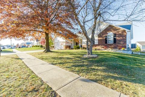 421 Winter Park Dr, O'fallon, MO 63366 photo 2