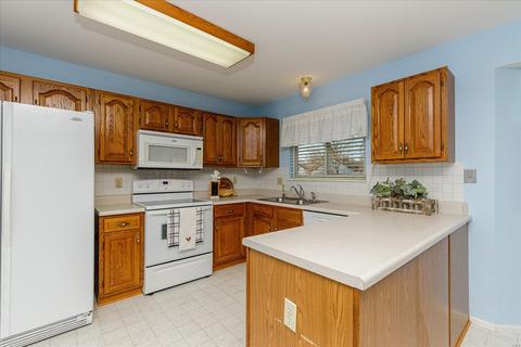 421 Winter Park Dr, O'fallon, MO 63366 photo 7