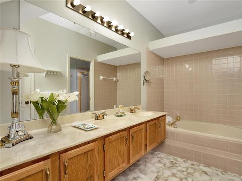 55 Ridgeview Circle Ct, Ballwin, MO 63021 photo 20