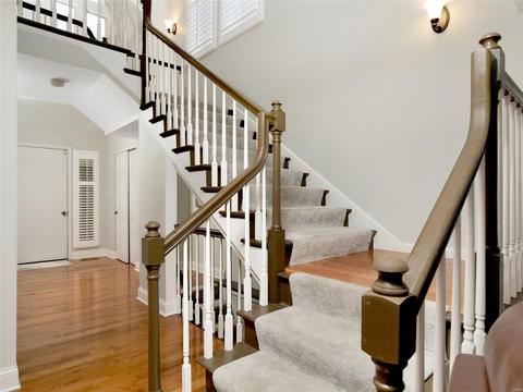 55 Ridgeview Circle Ct, Ballwin, MO 63021 photo 3
