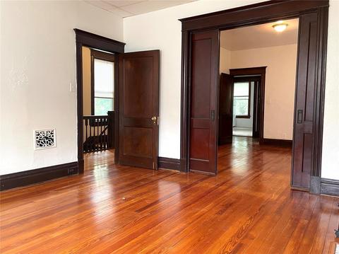 529 Eiler St, Saint Louis, MO 63111 photo 3