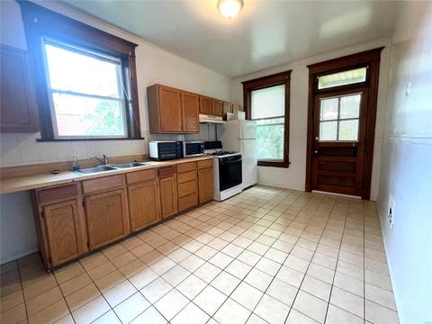 529 Eiler St, Saint Louis, MO 63111 photo 11