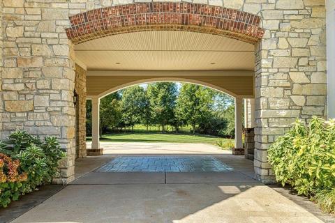 8 Upper Whitmoor Dr, Weldon Spring, MO 63304 photo 8
