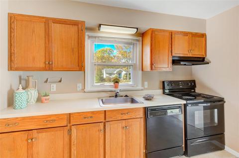 149 Mockingbird Ln, Ballwin, MO 63021 photo 9