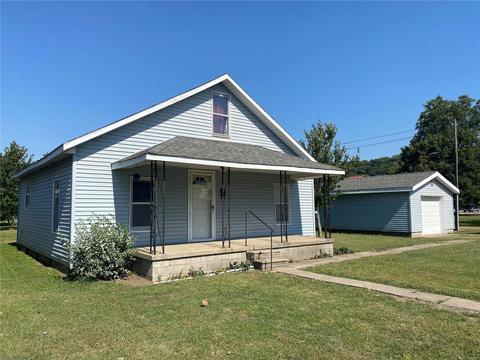 111 Black Ave, Chaffee, MO 63740 photo 1