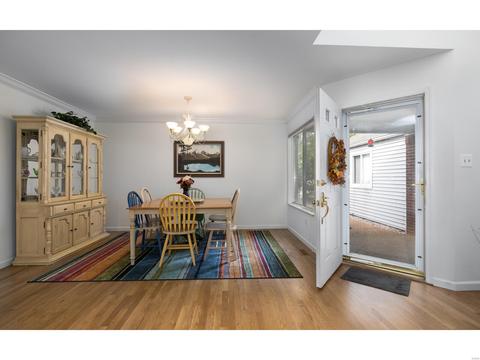 1714 Highview Cir, Ballwin, MO 63021 photo 3