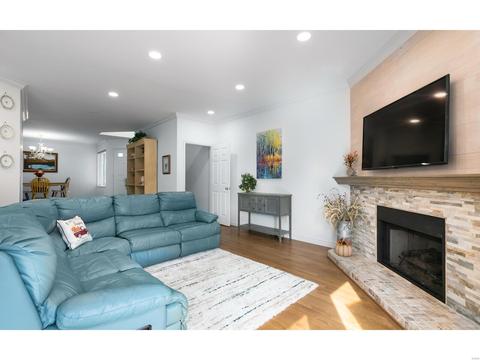 1714 Highview Cir, Ballwin, MO 63021 photo 5