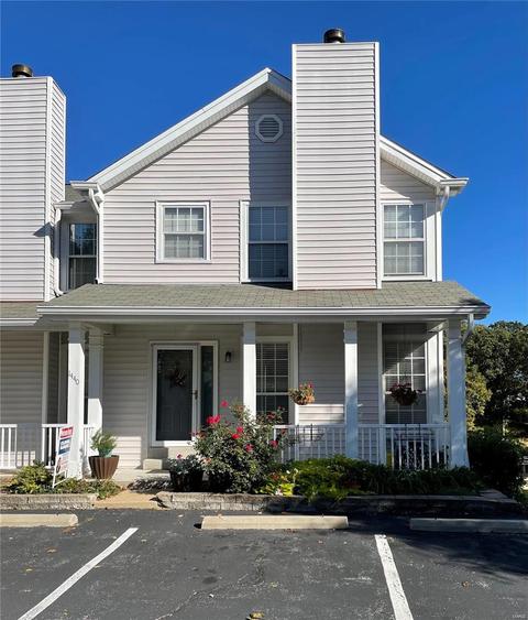 1440 Whispering Crk, Ballwin, MO 63021 photo 2