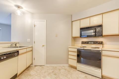1344 Highland Oaks Dr #B, Ballwin, MO 63021 photo 13