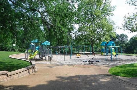 20 Evergreen Ct, Ballwin, MO 63021 photo 31