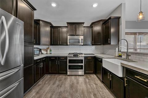 612 Falling Brook Dr, O'fallon, MO 63366 photo 12