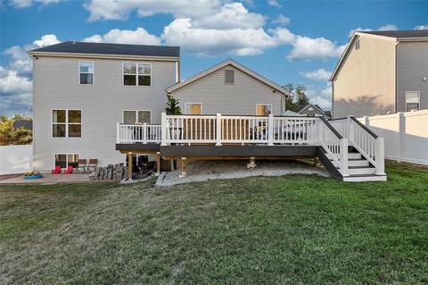 612 Falling Brook Dr, O'fallon, MO 63366 photo 4