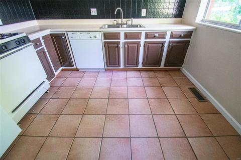 10001 Benson Ave, Saint Ann, MO 63074 photo 40