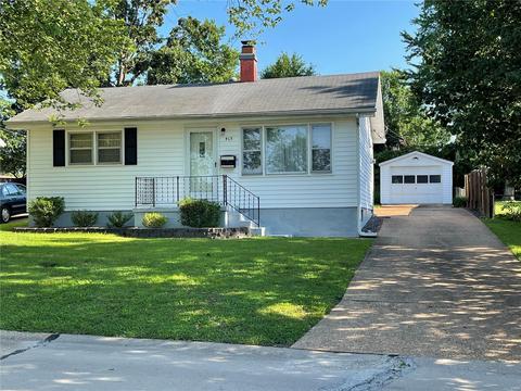 413 Hillcrest Blvd, Ballwin, MO 63021 photo 1