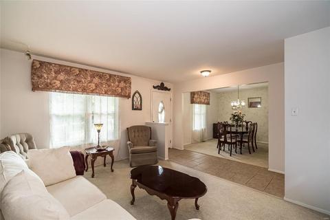 1047 Treeline, Manchester, MO 63021 photo 7