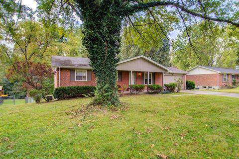 26 Roland Ave, Ballwin, MO 63021 photo 3