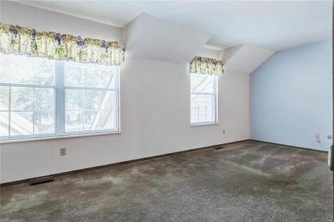 1426 Tahoe Valley Ct, Ballwin, MO 63021 photo 10