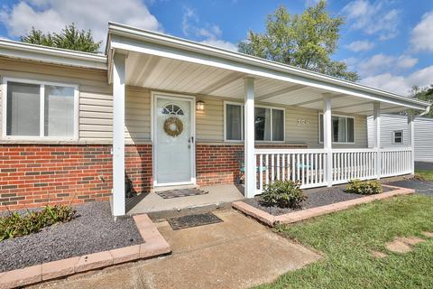 258 Ramsey Ln, Ballwin, MO 63021 photo 5