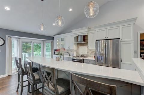 956 Westrun Dr, Ballwin, MO 63021 photo 9