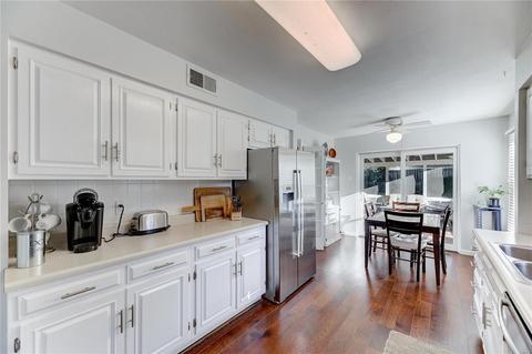 927 Camargo, Ballwin, MO 63011 photo 4