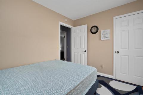 1244 Treetop Village Dr, Ballwin, MO 63021 photo 22