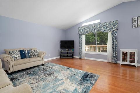 1244 Treetop Village Dr, Ballwin, MO 63021 photo 12