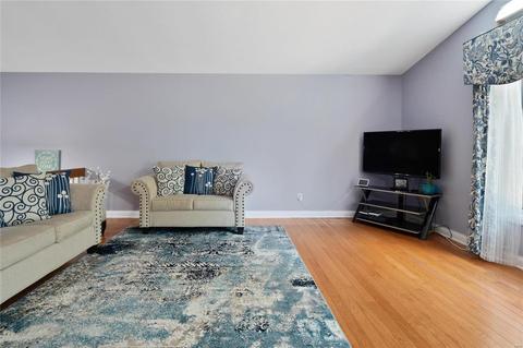 1244 Treetop Village Dr, Ballwin, MO 63021 photo 13