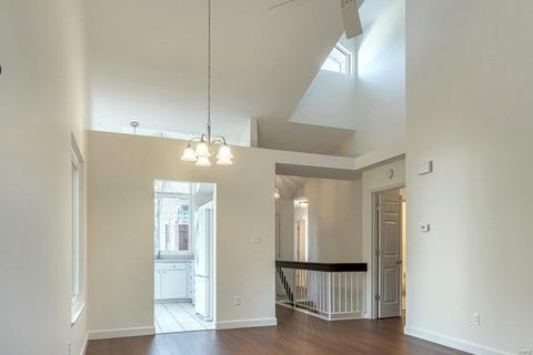 15 Ridgeview Circle Ct, Ballwin, MO 63021 photo 10