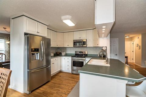 1345 Westbrooke Meadows Ln, Ballwin, MO 63021 photo 9
