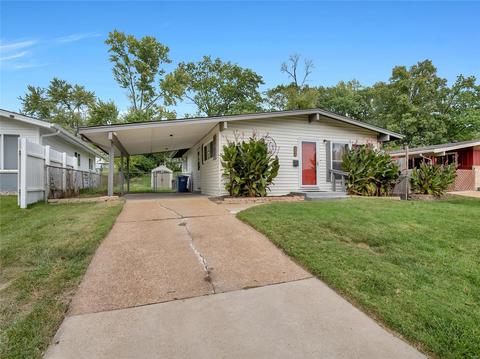 337 Saint Lawrence Dr, Ballwin, MO 63021 photo 2